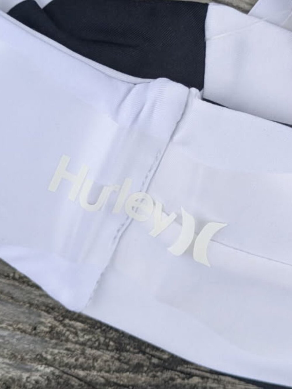 Hurley  Black and White Bikini Reversable NWT - Picture 12 of 12